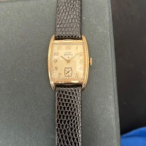 Elgin De Lune Men’s watch with black lizard leather band. Stainless steel case